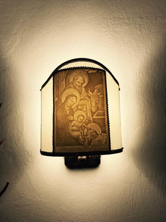 B&B La Dimora Del Capitano Фабриано Екстериор снимка