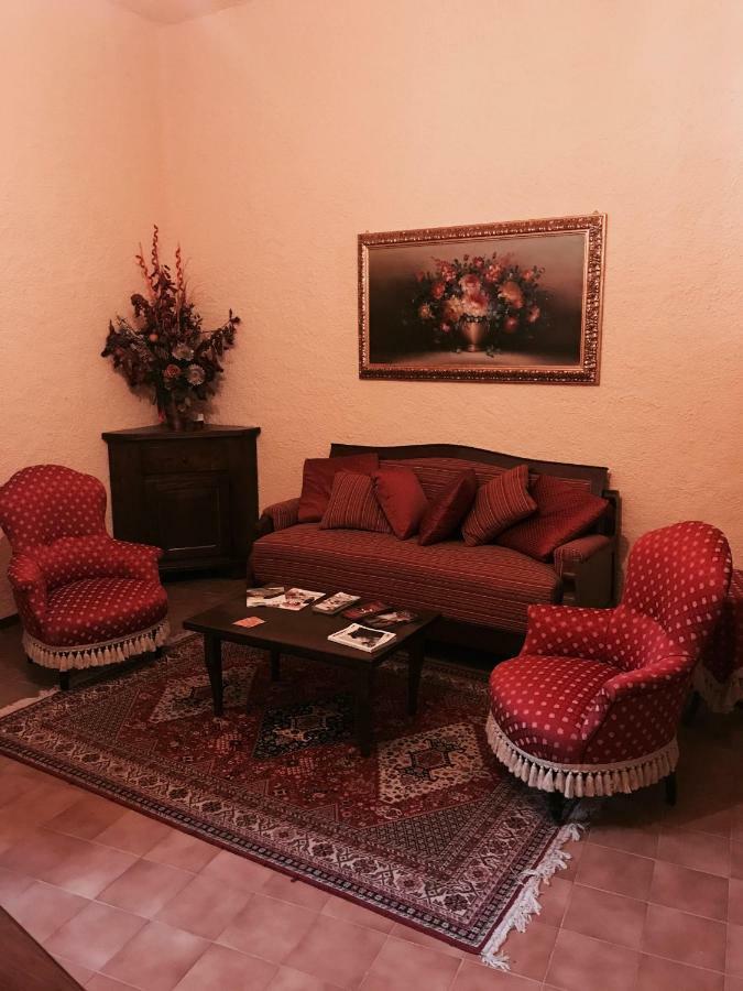 B&B La Dimora Del Capitano Фабриано Екстериор снимка